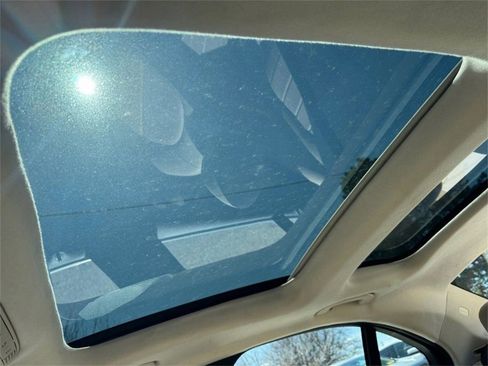 Used 2015 Mercedes-Benz C 300 4MATIC Sedan w/ Multimedia Package image 14