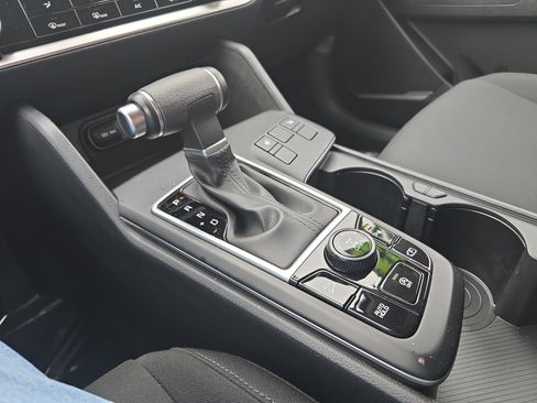 Used 2023 Kia Sportage LX image 25