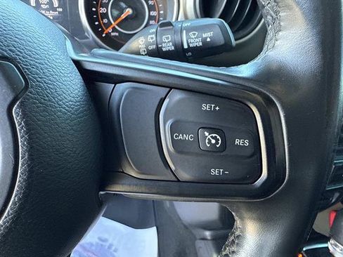 Used 2018 Jeep Wrangler Unlimited Sport S image 17