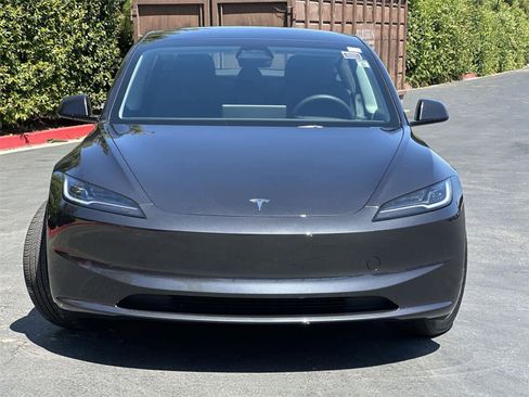 Used 2025 Tesla Model 3 Long Range RWD image 7