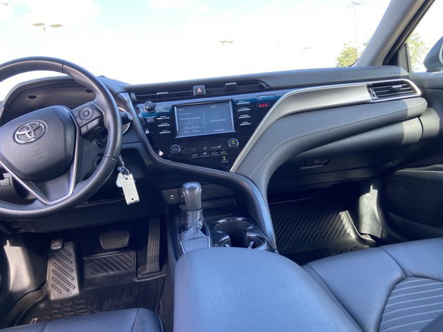 Used 2018 Toyota Camry SE FWD image 15