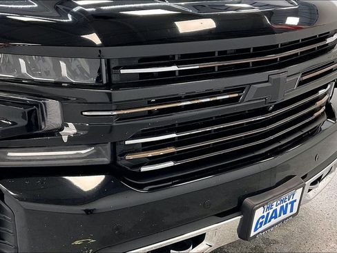 Used 2019 Chevrolet Silverado 1500 High Country w/ High Country Premium Package AWD/4WD image 33