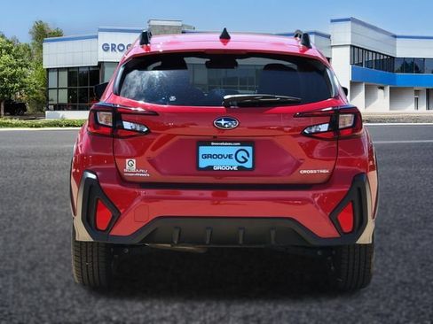 Used 2024 Subaru Crosstrek 2.0i Premium w/ Crosstrek Mirror Package AWD/4WD image 4