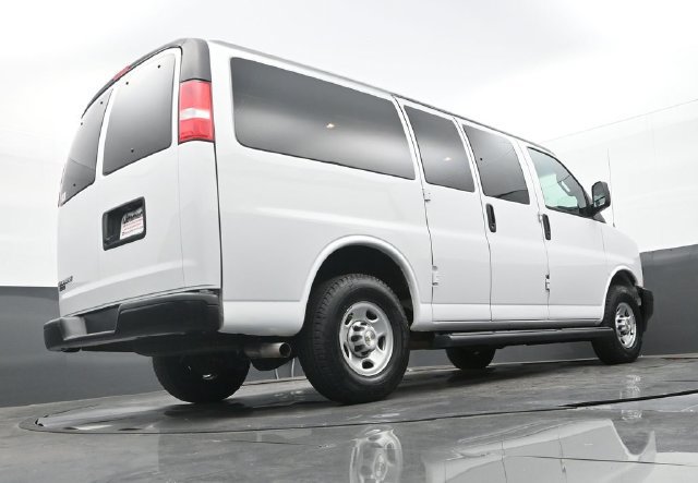 Used 2022 Chevrolet Express 2500 LS w/ Driver Convenience Package RWD image 22