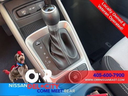 Used 2025 Hyundai Venue SEL FWD image 30
