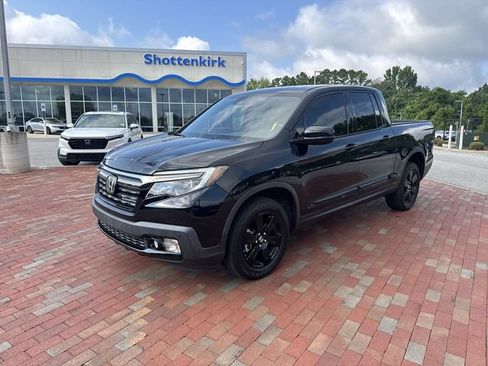 Used 2017 Honda Ridgeline Black Edition image 4