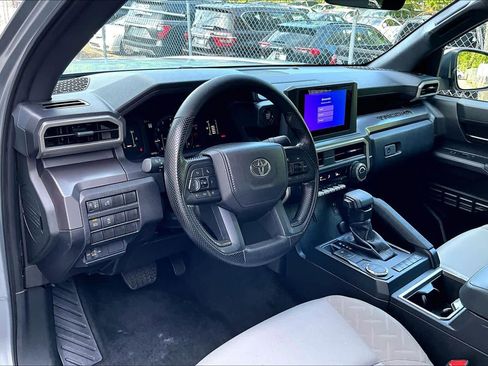 Used 2025 Toyota Tacoma SR5 RWD image 17