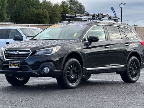 Used 2018 Subaru Outback 2.5i Touring w/ Popular Package #3 AWD/4WD image 7