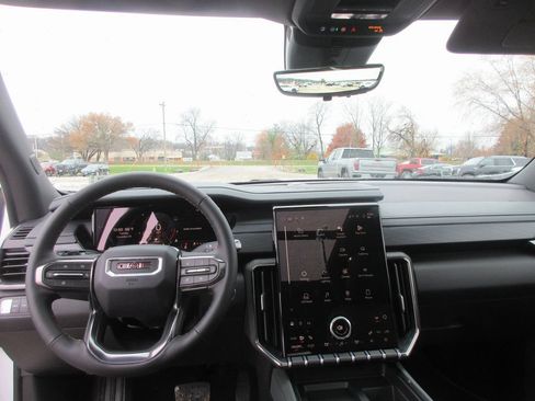 New 2026 GMC Acadia AT4 AWD/4WD image 16