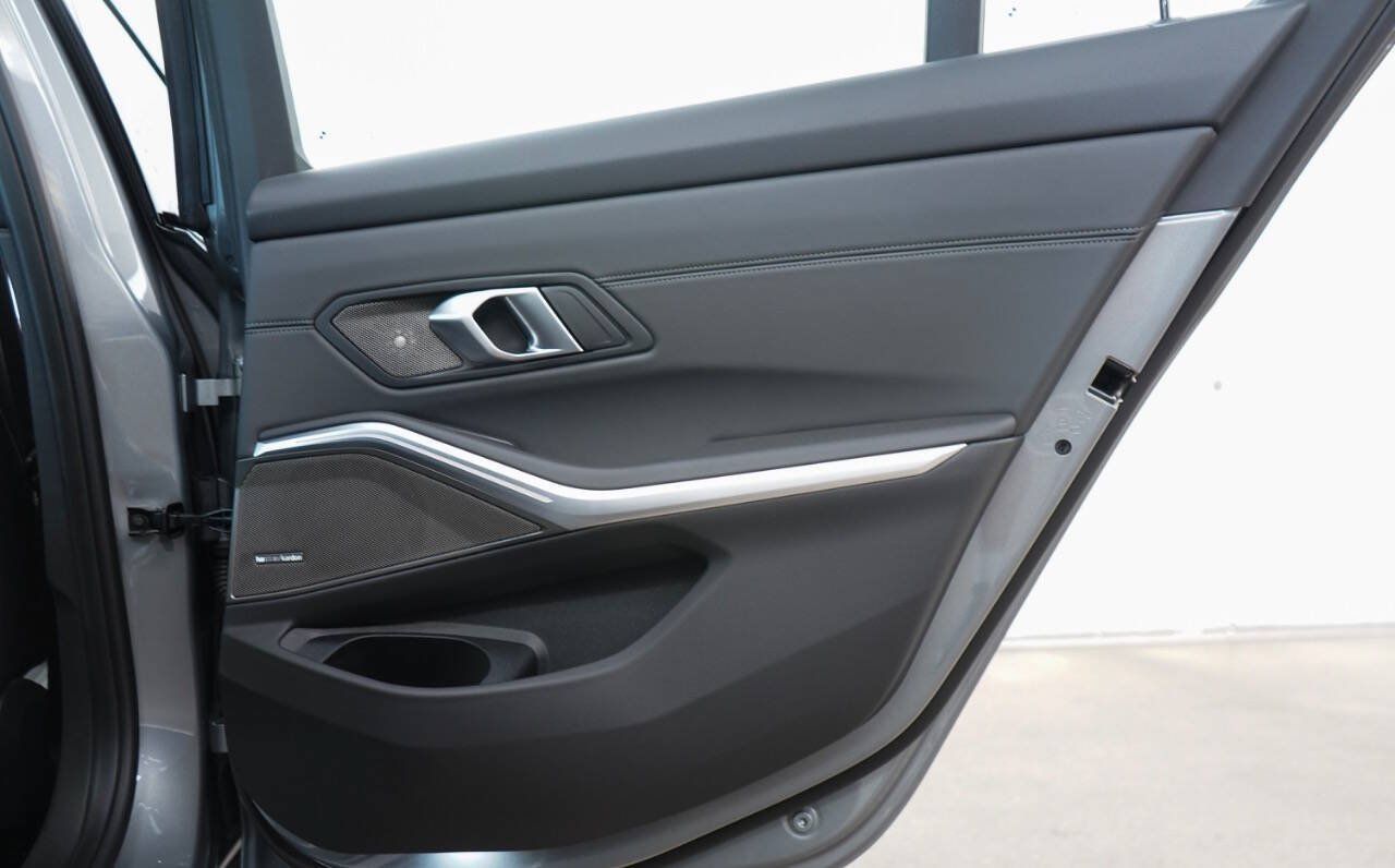 Used 2027 BMW M3 Competition AWD/4WD image 73