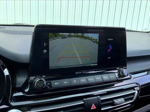 Used 2023 Kia Seltos EX image 19