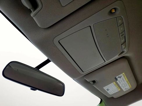 Used 2016 Nissan Rogue SV image 43