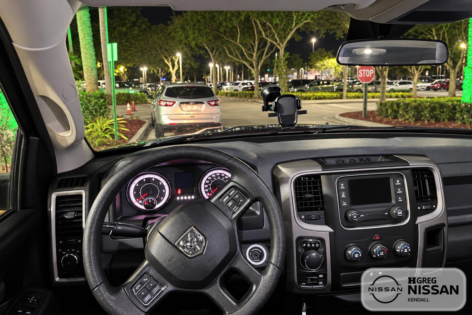 Used 2017 RAM 1500 Express AWD/4WD image 8