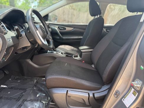 Used 2021 Nissan Rogue Sport S FWD image 11