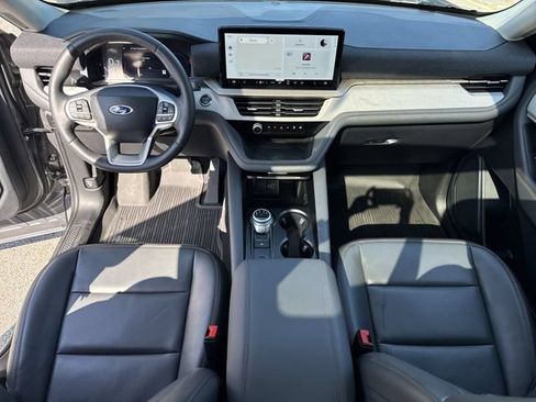 Used 2025 Ford Explorer Active w/ Active Comfort Package AWD/4WD image 21