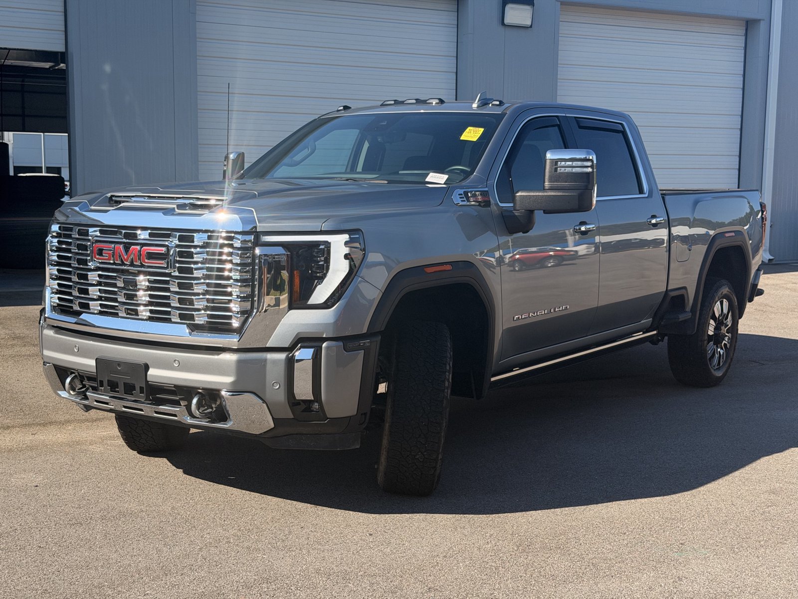 Used 2024 GMC Sierra 3500 Denali w/ Denali Reserve Package AWD/4WD image 7