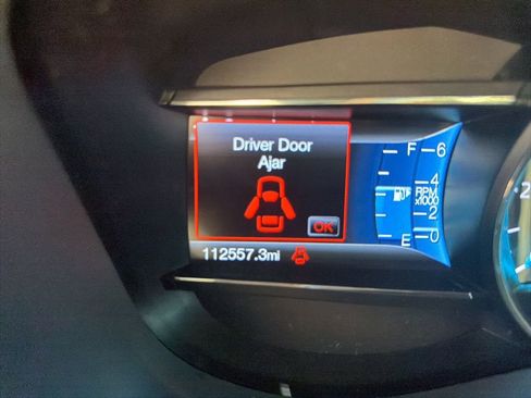 Used 2017 Ford Explorer XLT w/ Equipment Group 202A image 9