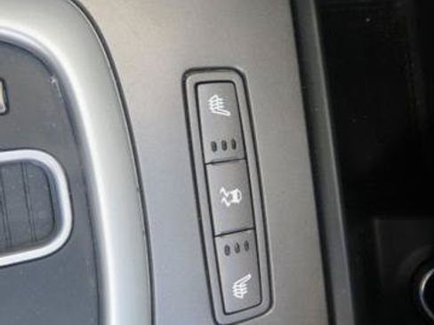 Used 2009 Pontiac G8 w/ Premium Package RWD image 15