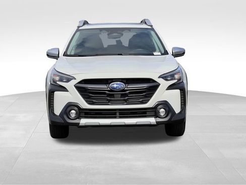 Used 2023 Subaru Outback Touring XT AWD/4WD image 8