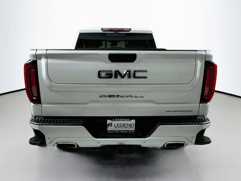 Used 2023 GMC Sierra 1500 Denali w/ Technology Package AWD/4WD image 6