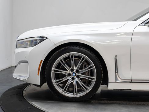 Used 2020 BMW 750i xDrive image 44