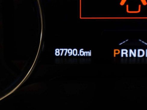 Certified 2022 Ford F250 Platinum w/ FX4 Off-Road Package AWD/4WD image 9