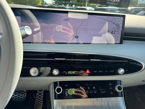 New 2026 Genesis Electrified GV70 image 20