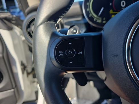 Used 2023 MINI Cooper S image 22