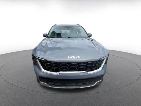 Used 2024 Kia Sorento S image 2