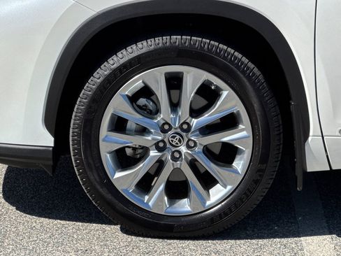 Used 2021 Toyota Highlander Limited AWD/4WD image 27