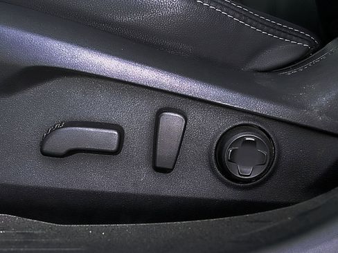 Used 2025 Subaru Outback Touring XT image 23