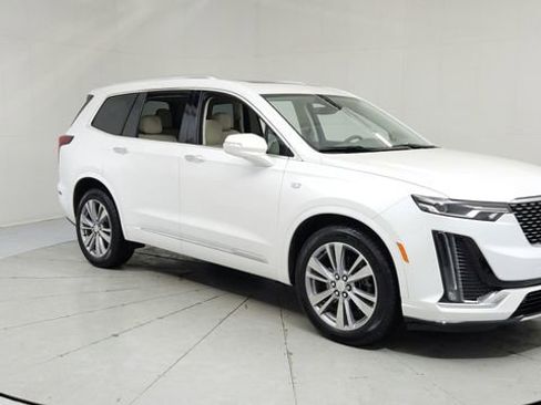 Certified 2024 Cadillac XT6 Premium Luxury w/ LPO, Floor Liner Package image 7