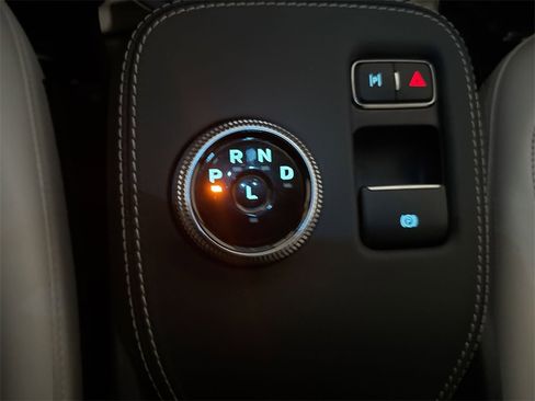 Used 2021 Ford Mustang Mach-E Premium image 22