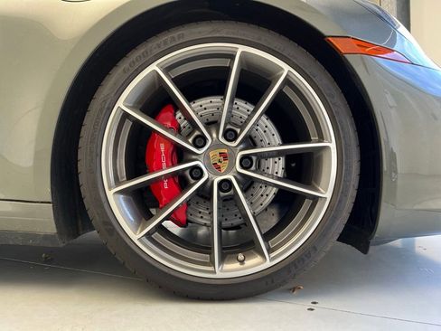 Certified 2020 Porsche 911 Carrera S RWD image 30