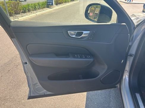 Certified 2025 Volvo XC60 B5 Plus AWD/4WD image 16