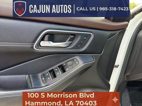 Used 2023 Nissan Rogue Platinum w/ Platinum Premium Package AWD/4WD image 14