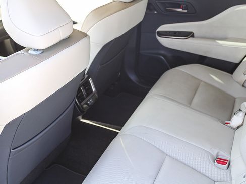 Used 2026 Toyota Crown w/ Advanced Technology Package AWD/4WD image 20