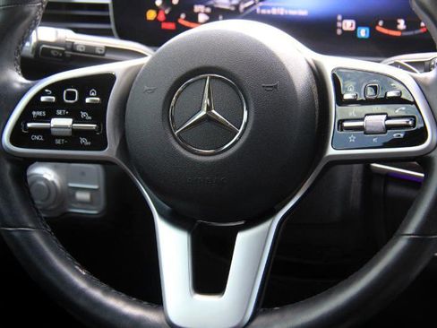 Used 2020 Mercedes-Benz GLE 350 w/ Premium Package image 12