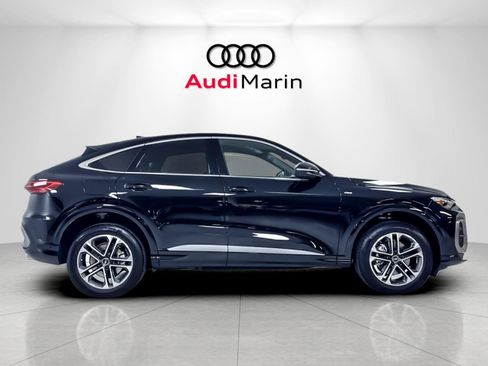 Used 2025 Audi Q5 Premium Plus w/ Premium Plus AWD/4WD image 6