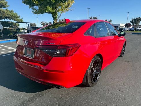 Used 2023 Honda Civic Sport image 6
