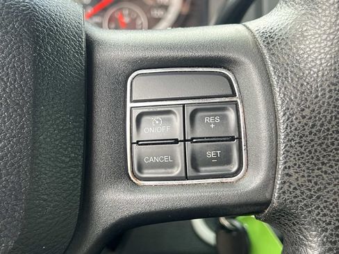 Used 2014 RAM 1500 Express AWD/4WD image 25