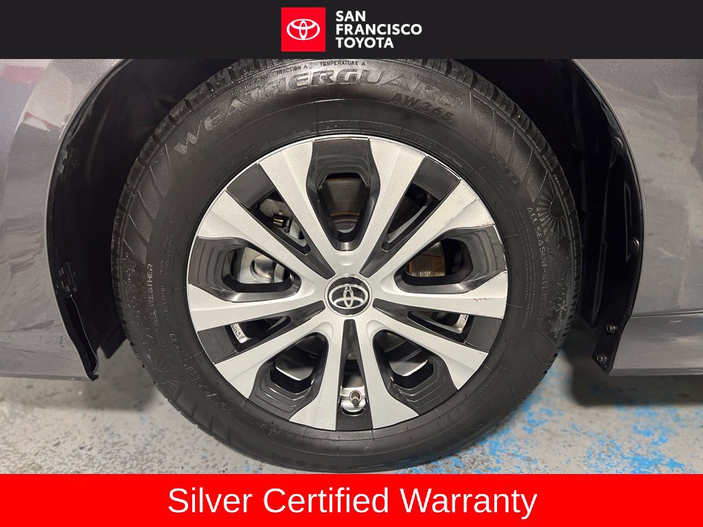 Certified 2022 Toyota Prius Prime XLE FWD image 9