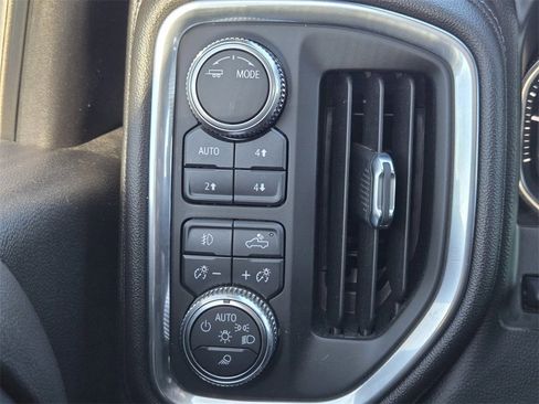 Used 2021 GMC Sierra 2500 Denali w/ Denali Black Diamond Edition image 16