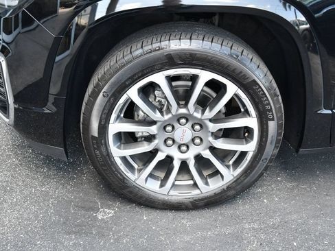 Used 2021 GMC Acadia Denali w/ Denali Technology Package FWD image 65