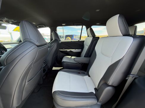 Used 2024 Lexus TX 500h AWD w/ Technology Package image 13