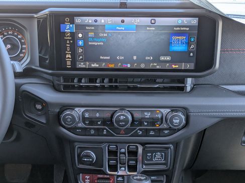 New 2026 Jeep Wrangler Unlimited Rubicon AWD/4WD image 17