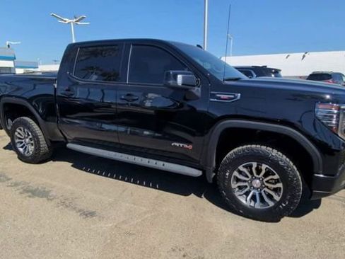 Certified 2023 GMC Sierra 1500 AT4 w/ AT4 Premium Package image 2