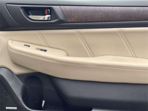 Used 2019 Subaru Outback 2.5i Limited image 27