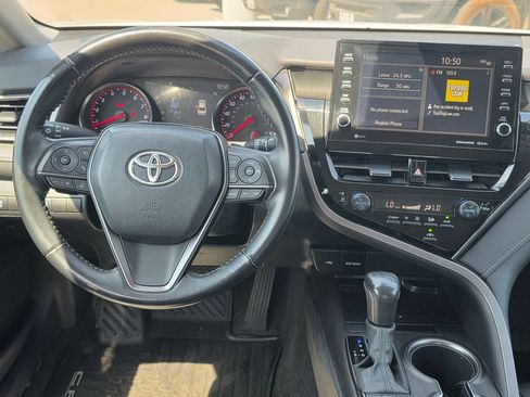 Used 2022 Toyota Camry XSE FWD image 18