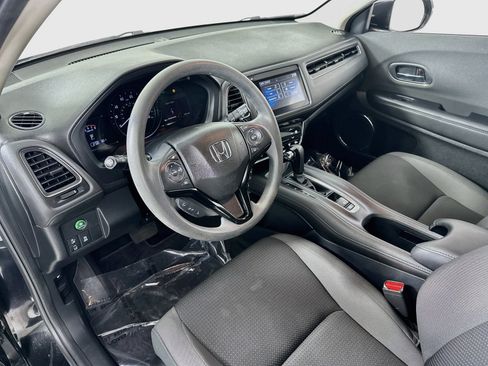 Used 2022 Honda HR-V EX image 9